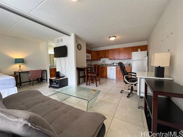 Foto del edificio - 2240 Kuhio Ave.