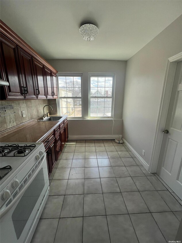 Foto del edificio - 413 Rockaway Ave