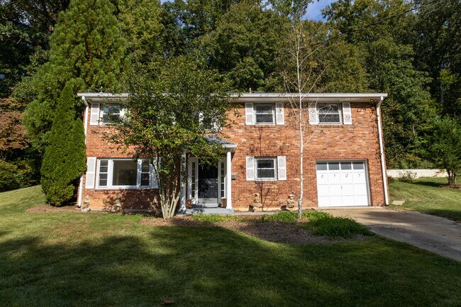 Building Photo - 6503 Byron Ave