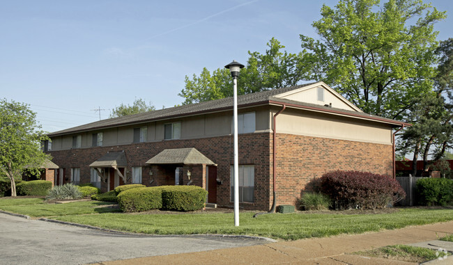 Primary Photo - Trotwood Downs and Brittany Townhomes