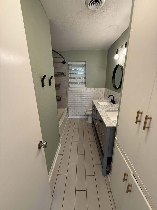 Building Photo - 3525 Cripple Creek Dr