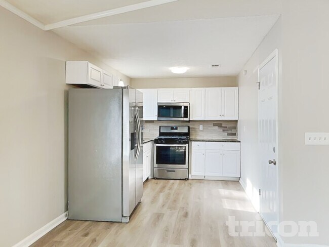 Foto del edificio - 115 Sunnybrook Ln