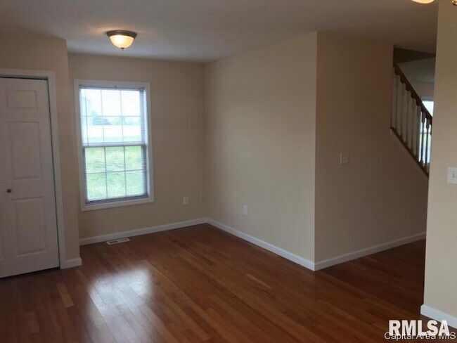 Foto del edificio - 606 Williamson Ave