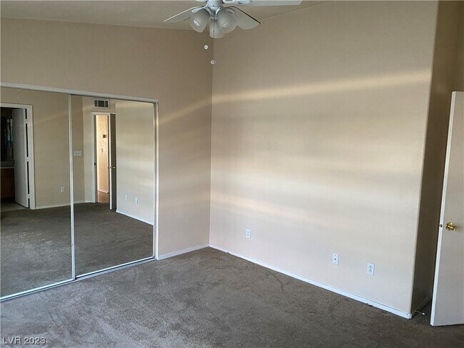 Building Photo - 8450 Alta Dr
