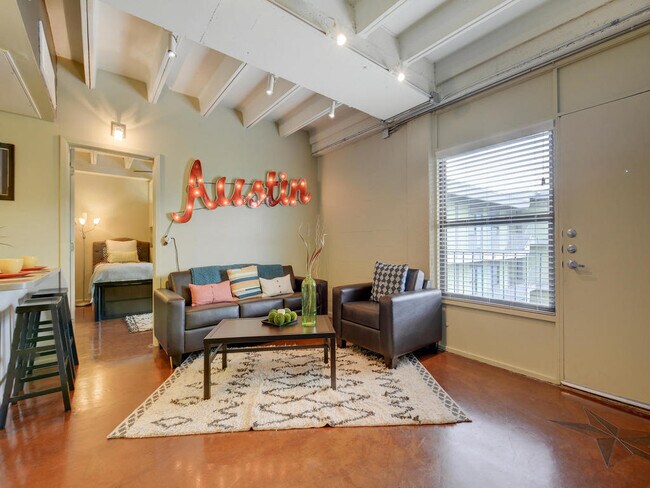 Foto del edificio - Lonestar Lofts