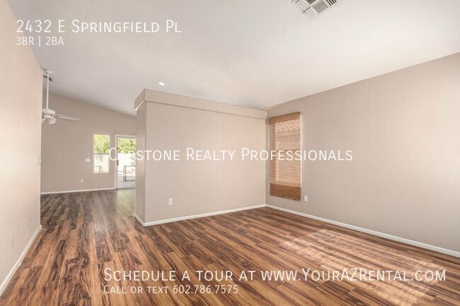 Photo - 2432 E Springfield Pl House