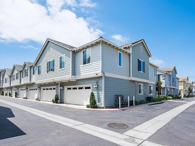 Foto del edificio - 518 Surfbird Ln