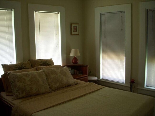 Building Photo - 1700 N Ocean Breeze