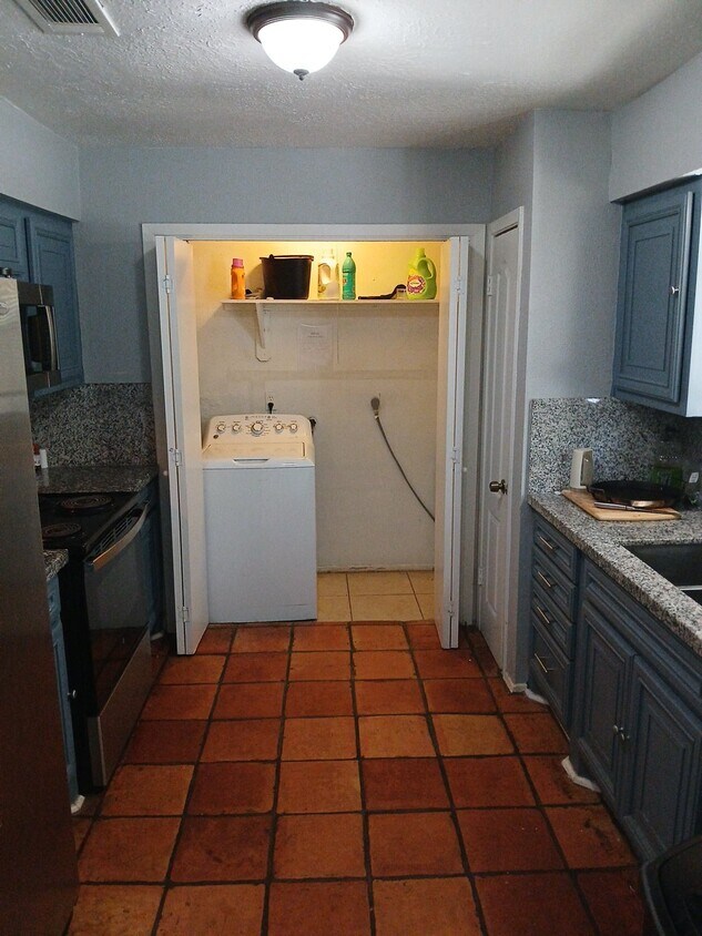 Foto del edificio - 8507 Opalwood Ct