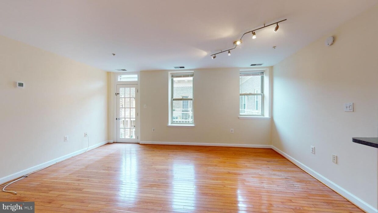 Primary Photo - 1308 Clifton St NW