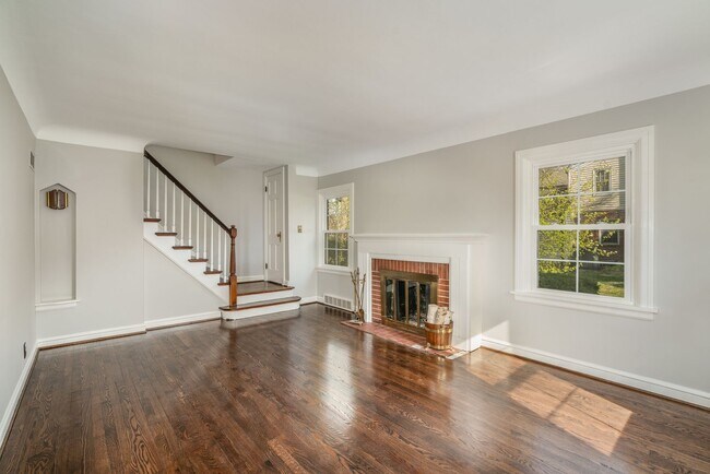 Foto del edificio - 2B/1B Charming Single Family home in Glend...