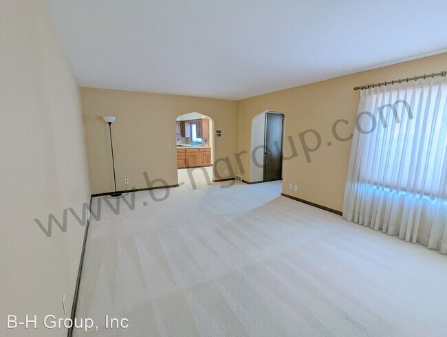 Building Photo - 2 br, 1.5 bath House - 4123 45th Ave