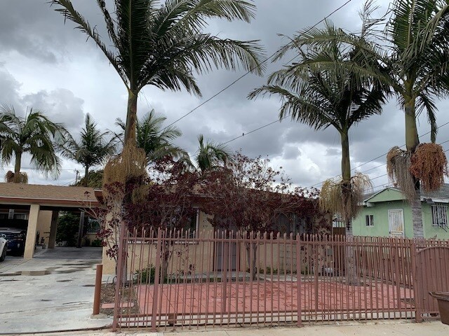 Foto del edificio - 835 W Poplar St