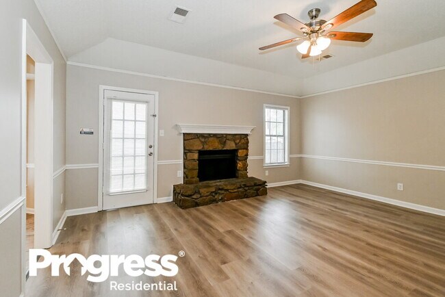 Foto del edificio - 6224 Berrypick Ln