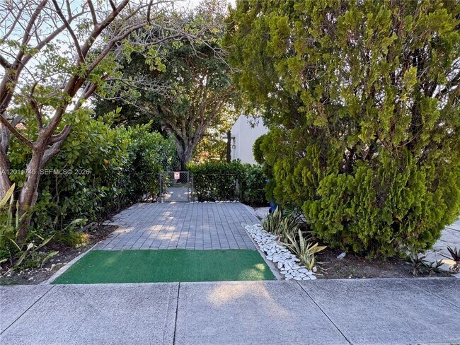 Foto del edificio - 5800 Taylor St