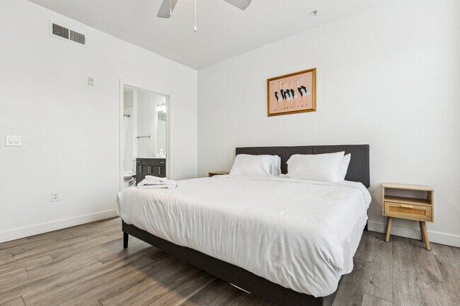 Foto del edificio - 9450 W Cabela Dr