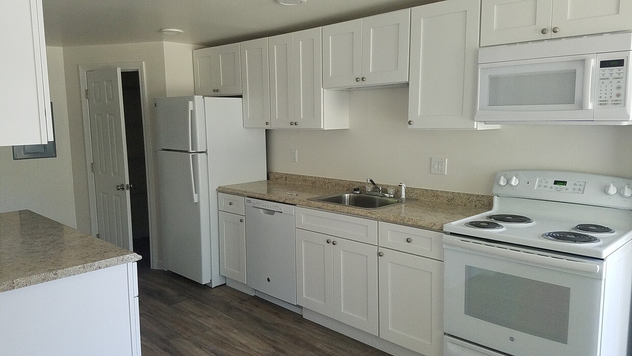 54 Old Concord Turnpike, Barrington, NH 03825 Apartments in