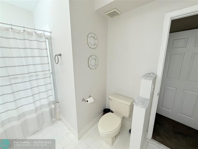 Building Photo - 4965 SW 153rd Ave