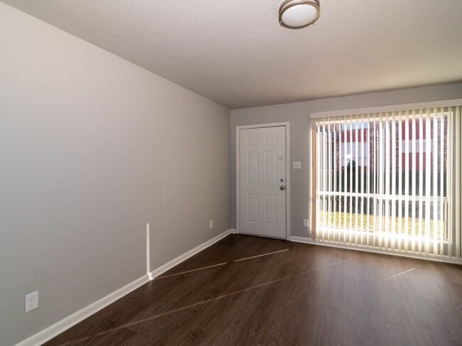 Living Room - Rosewood Apartments