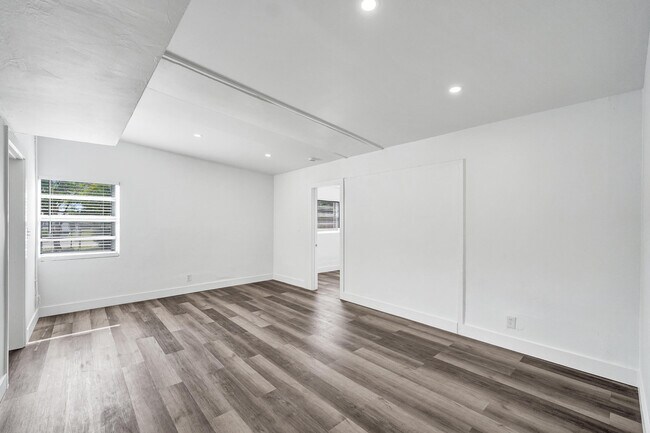 Foto del edificio - 1628 NW 11th St