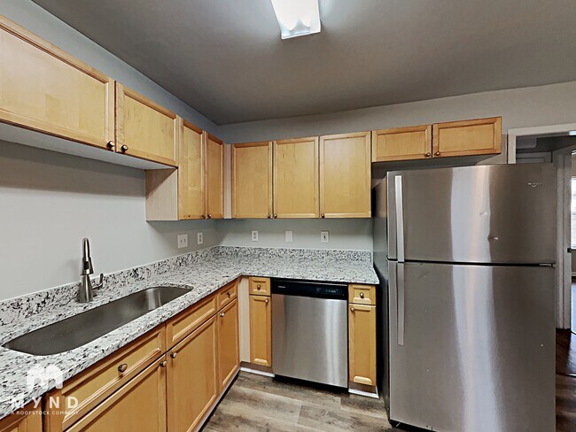 Foto del edificio - 5511 Windy Valley Dr