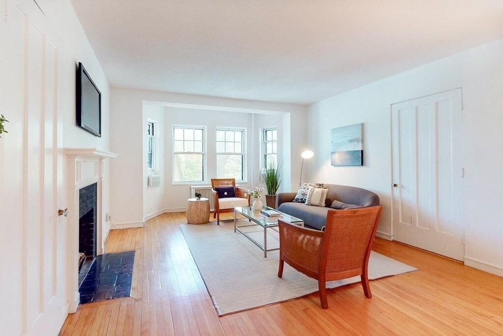 993 Memorial Dr Unit 202, Cambridge, MA 02138 Condo for Rent in