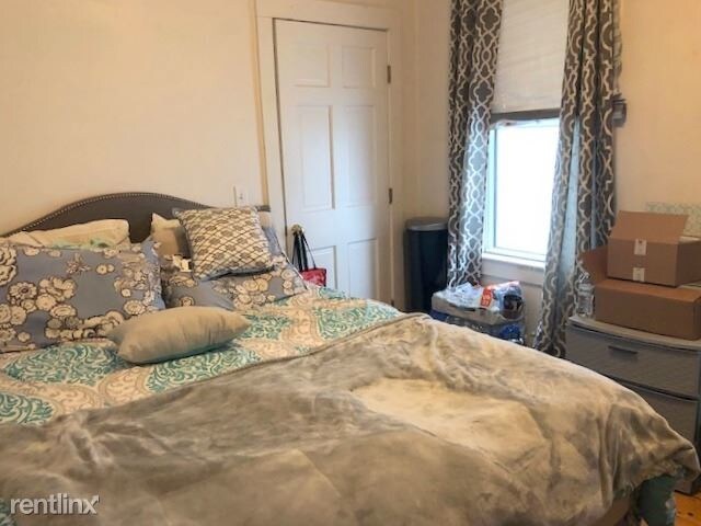 Foto del edificio - 3 br, 2 bath  - 186 L St