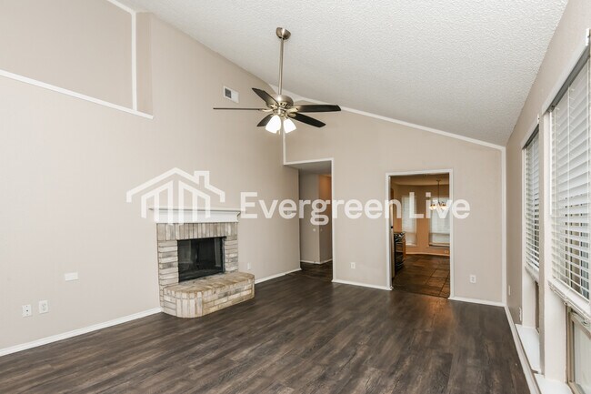 Foto del edificio - 2528 Concina Way