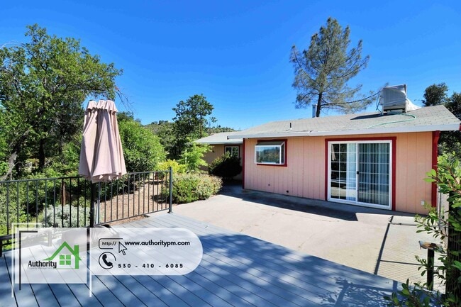 Building Photo - 15656 Eureka Way - Close to Whiskeytown La...
