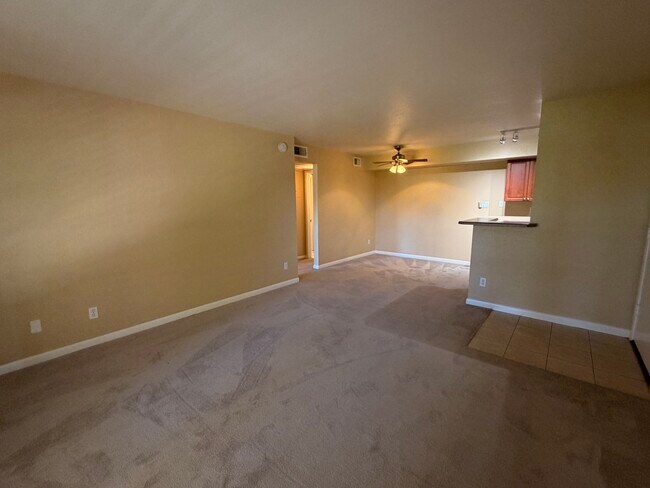 Foto del edificio - 5995 N 78th St