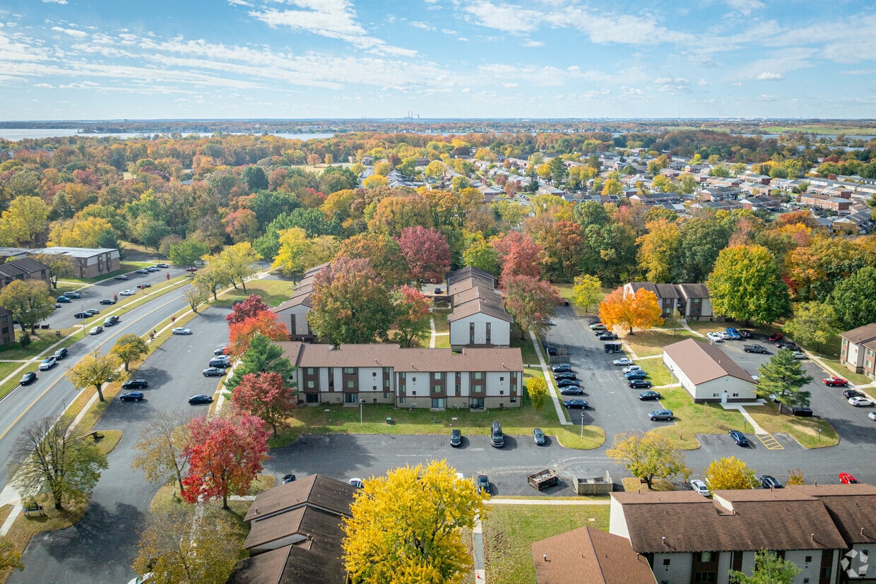 Building Photo - Southwoods