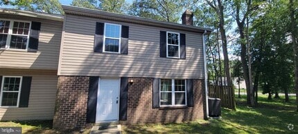 Building Photo - 4906 Savoy Pl