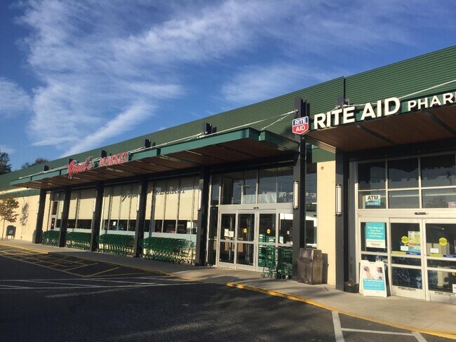 Foto del edificio - 26 S Monroe Rd