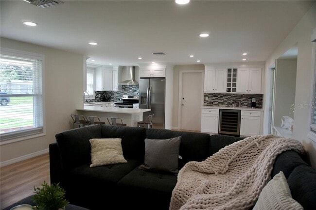 Building Photo - 3162 Regatta Cir
