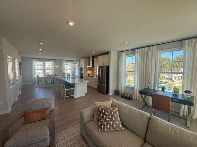 Foto del edificio - 9221 Magellan Pkwy