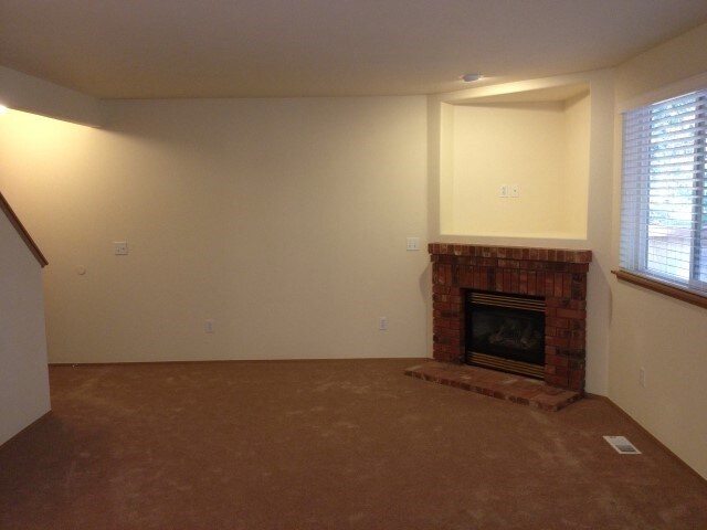 Building Photo - 9118 138th Street E