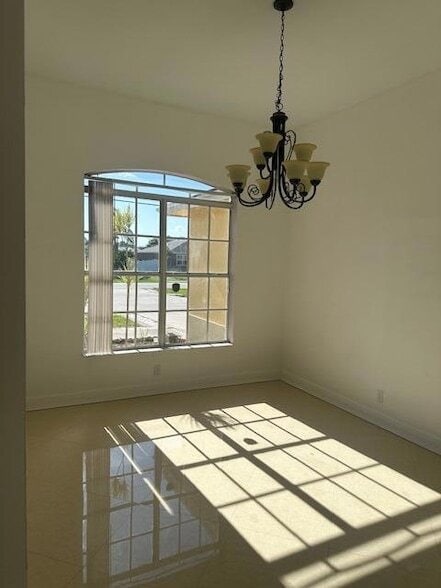Building Photo - 368 NW Bayshore Blvd