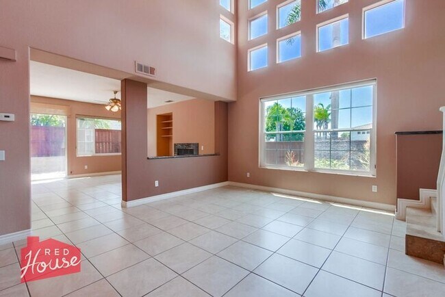 Foto del edificio - 6418 Kinglet Way