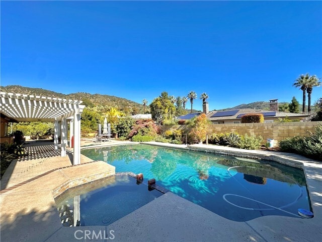 Foto del edificio - 968 Englewild Dr