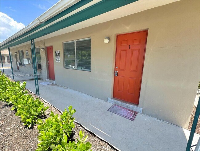 Foto del edificio - 403 NW 25th St