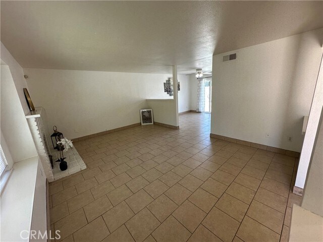 Foto del edificio - 3195 Newell Dr