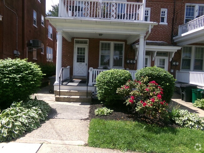 Building Photo - 324 S West End Ave