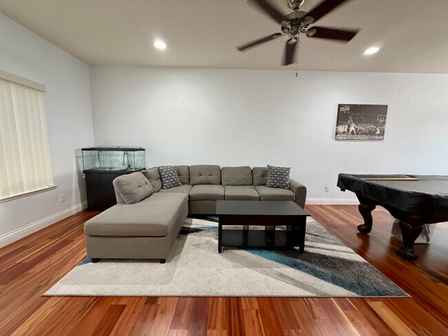 Foto del edificio - 16489 Liberty St