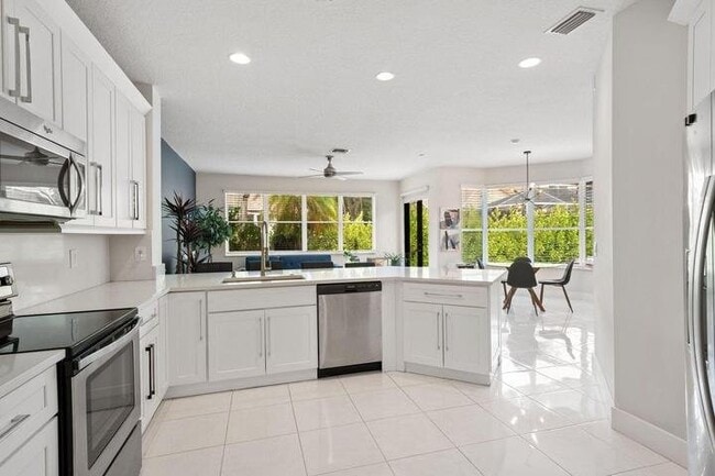 Building Photo - 10982 Ravel Ct