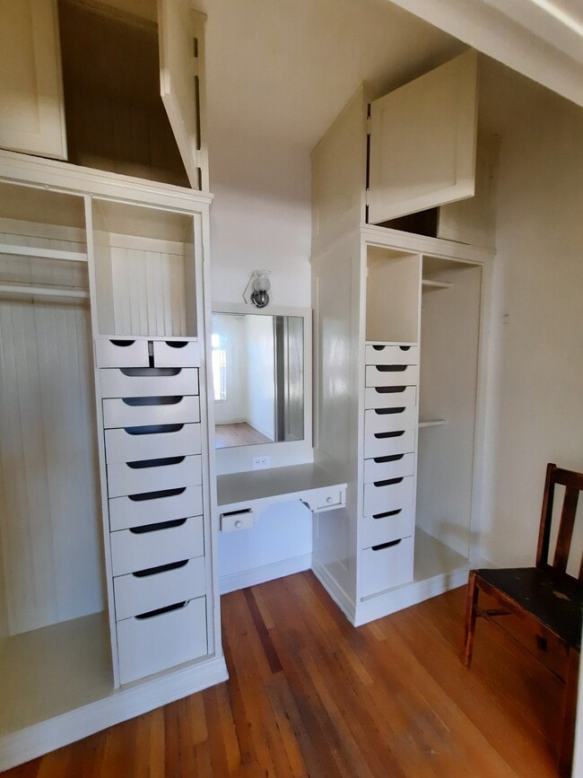 Building Photo - Afton Arms