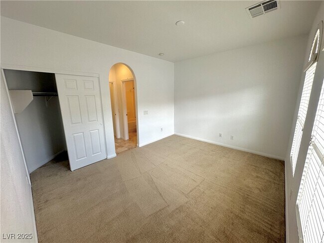 Foto del edificio - 9871 Mount Madera St