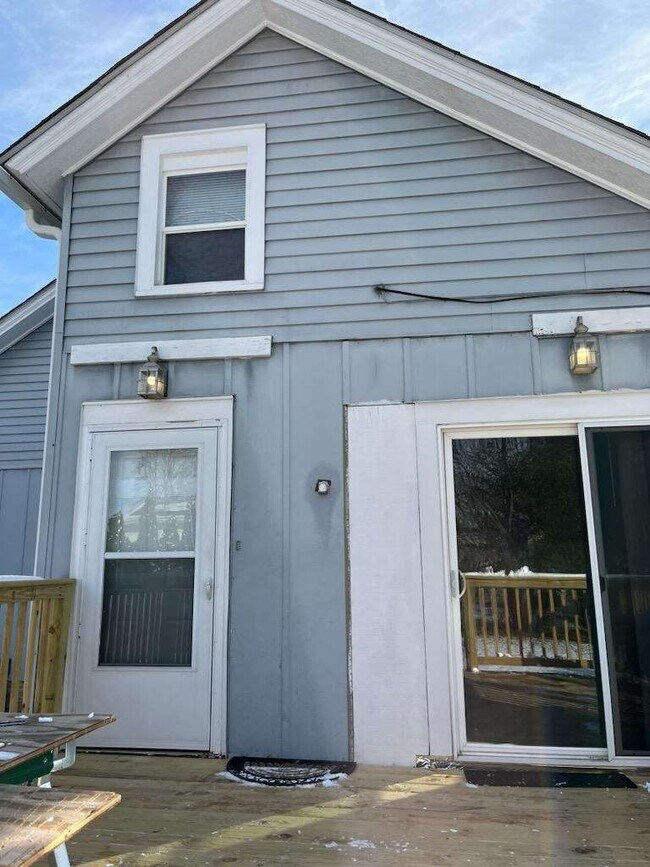 315 Harrison St, West Chicago, IL 60185 House Rental in West Chicago
