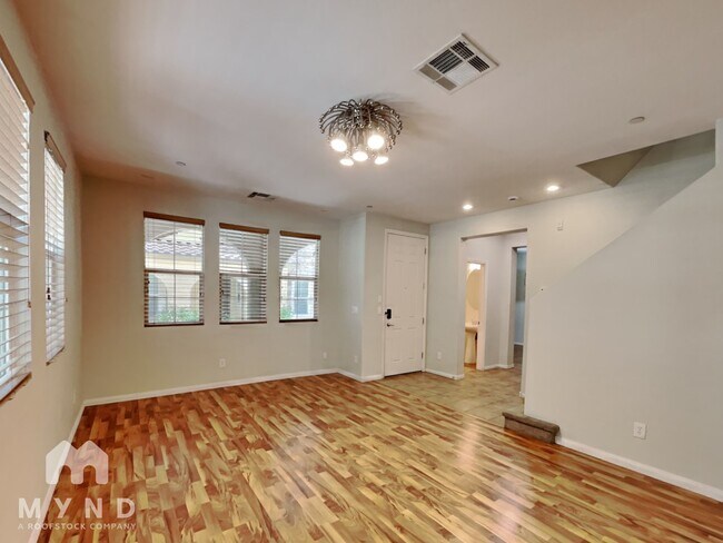 Building Photo - 8456 Insignia Ave