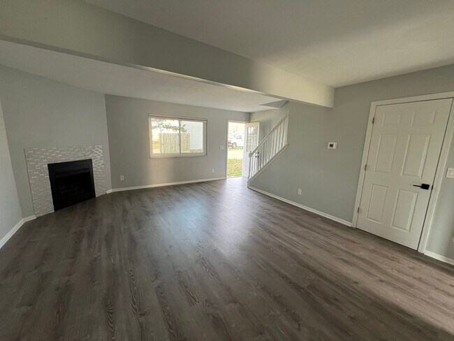 Building Photo - 4403 Valley Quail Blvd S