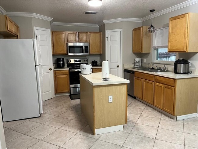 Building Photo - 4944 Fiske Cir
